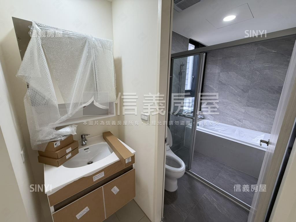 亞昕一見邊間溪景三房車位房屋室內格局與周邊環境