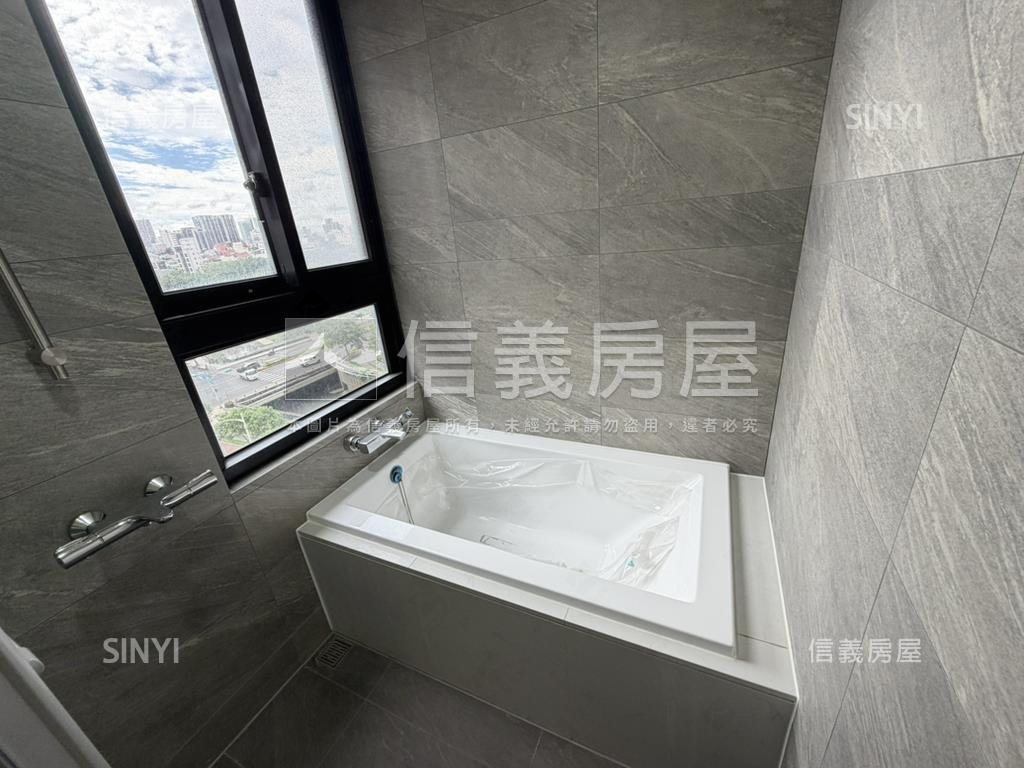 亞昕一見邊間溪景三房車位房屋室內格局與周邊環境