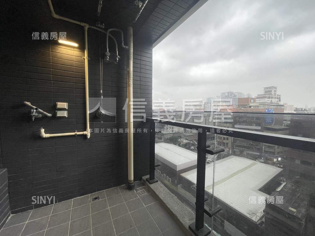 漢皇高樓正面泳池景觀三房房屋室內格局與周邊環境