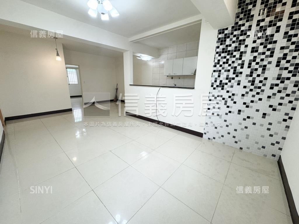 南屯楓和路低總價公寓房屋室內格局與周邊環境