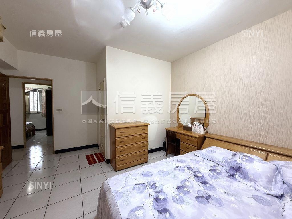 酷青島花園麗晶３房車位房屋室內格局與周邊環境