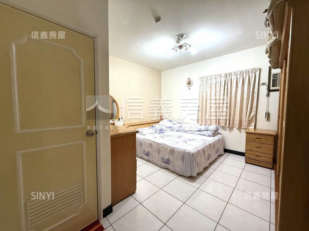 酷青島花園麗晶３房車位房屋室內格局與周邊環境