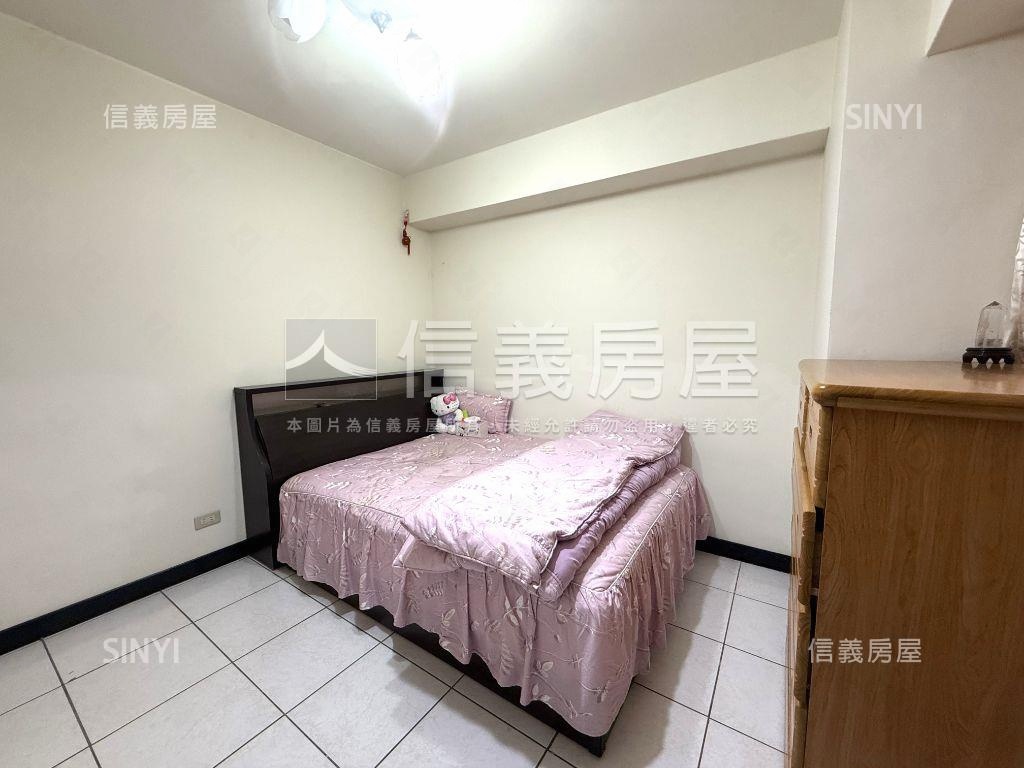 酷青島花園麗晶３房車位房屋室內格局與周邊環境