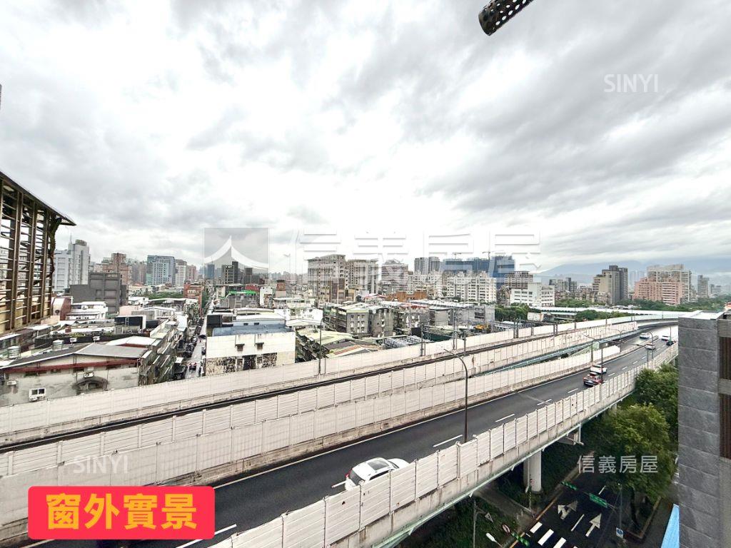 電梯兩房高樓管理低總價房屋室內格局與周邊環境
