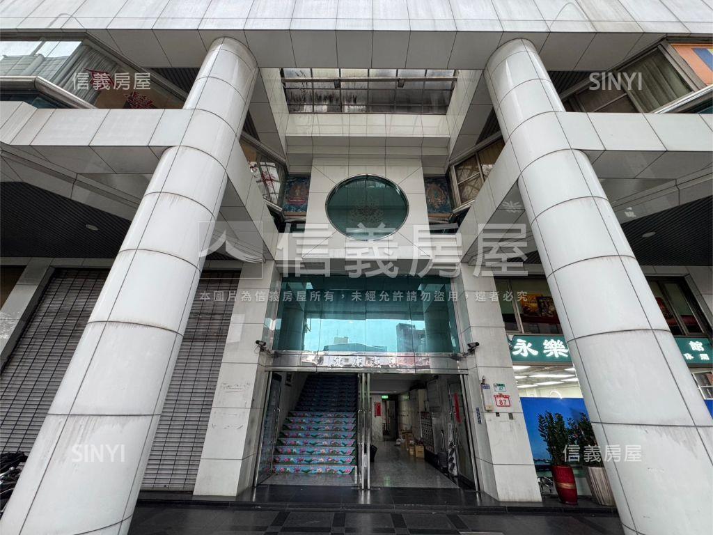 電梯兩房高樓管理低總價房屋室內格局與周邊環境