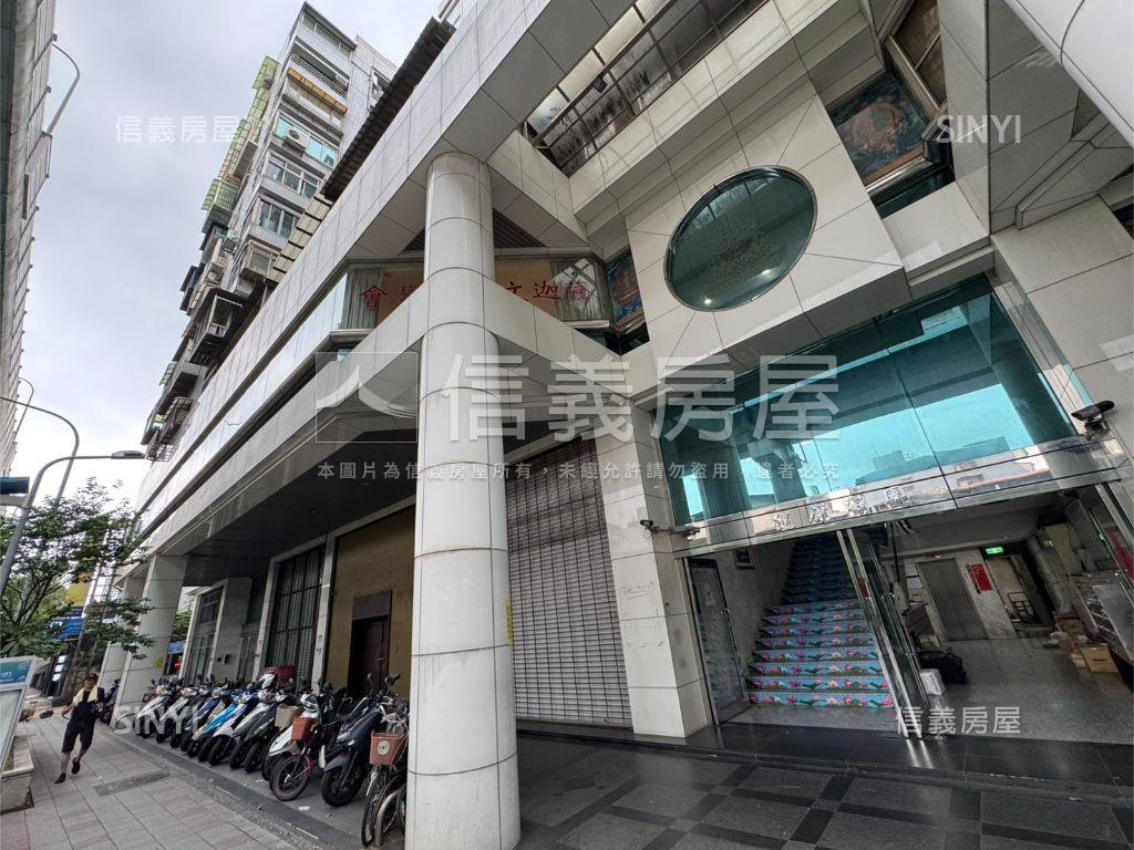 電梯兩房高樓管理低總價房屋室內格局與周邊環境