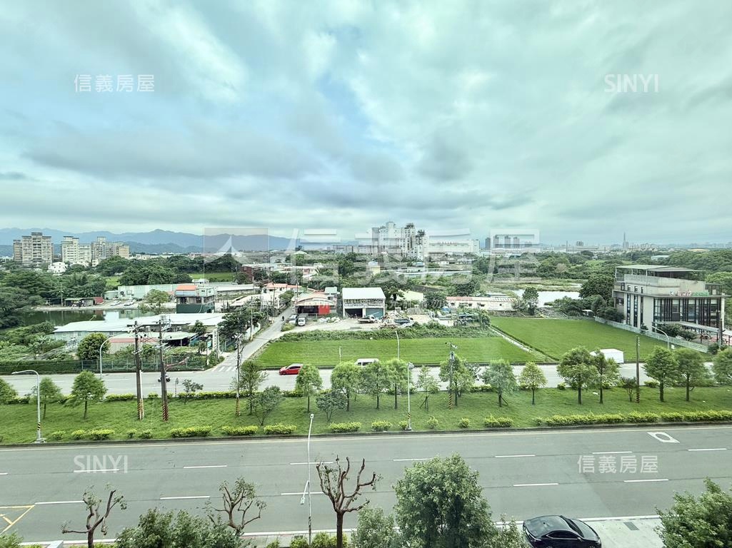 ️視野寬敞三房宅房屋室內格局與周邊環境
