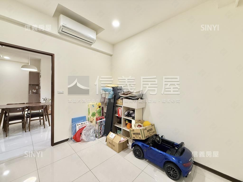 ️視野寬敞三房宅房屋室內格局與周邊環境