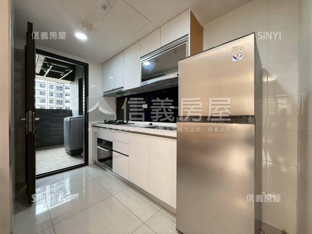 佳鋐新邑小資兩房平車誠售房屋室內格局與周邊環境