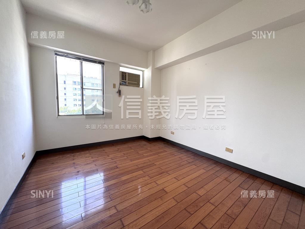 走路到新天地明亮三房華廈房屋室內格局與周邊環境
