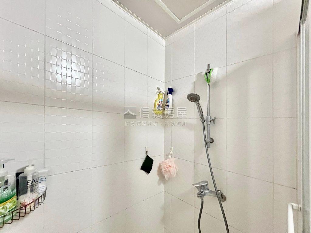 環球市採光四房美屋房屋室內格局與周邊環境