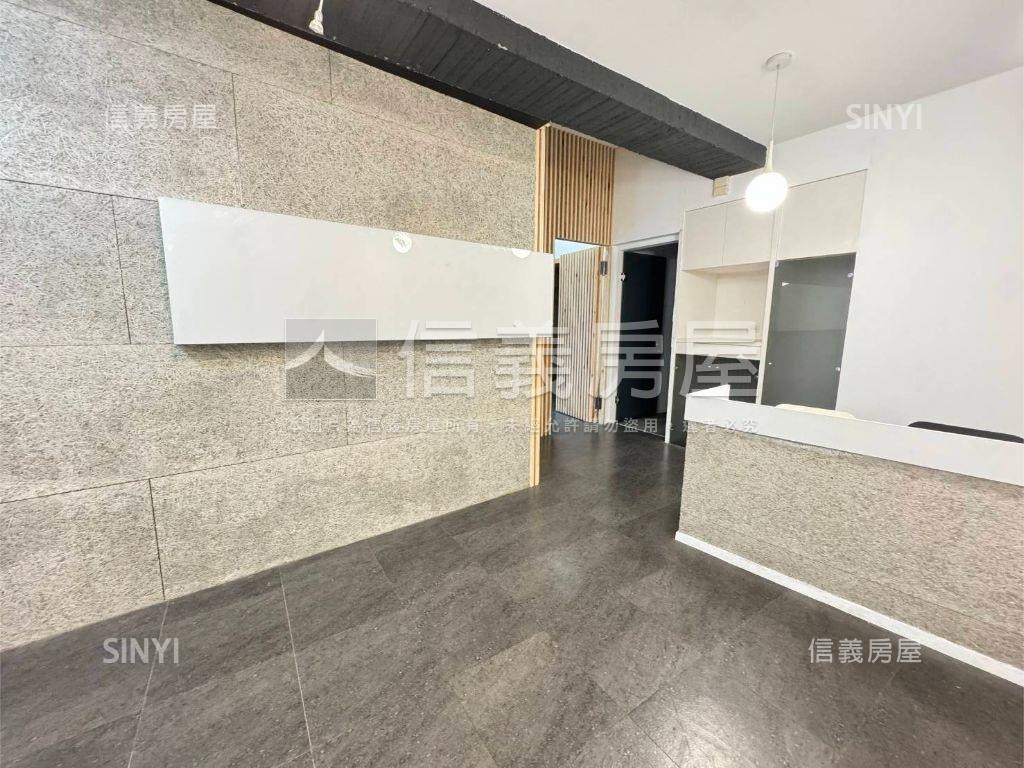 ★華爾街企業捷運商辦平車房屋室內格局與周邊環境