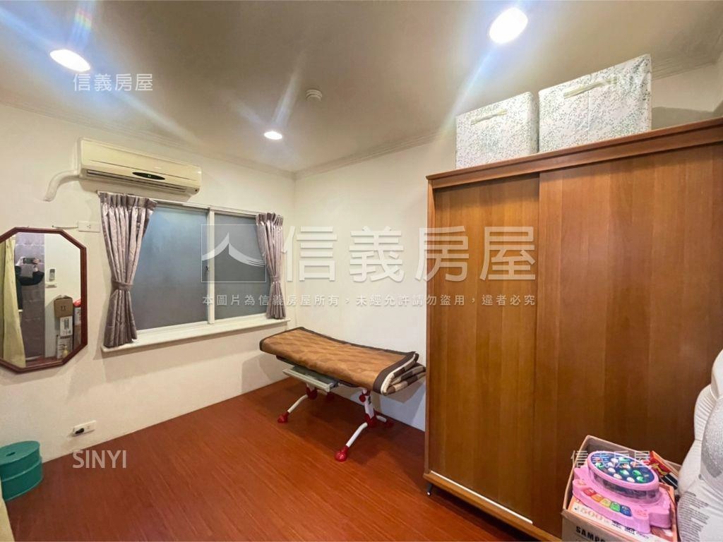 捷運沿線龍觀天下四房車位房屋室內格局與周邊環境