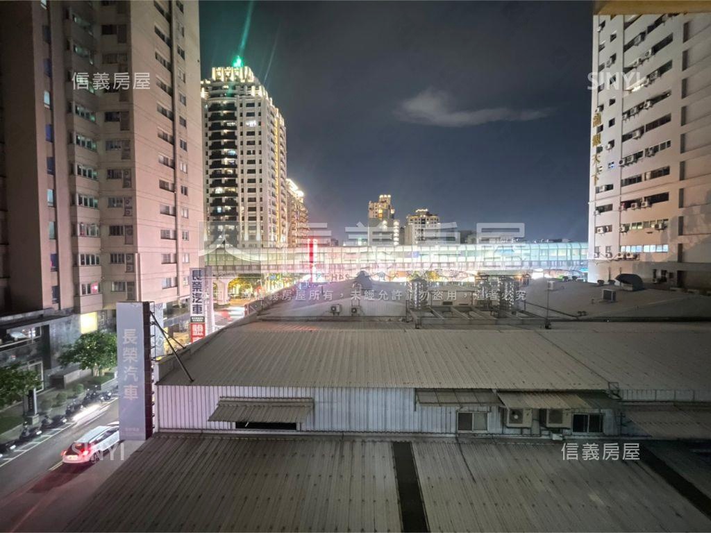 捷運沿線龍觀天下四房車位房屋室內格局與周邊環境