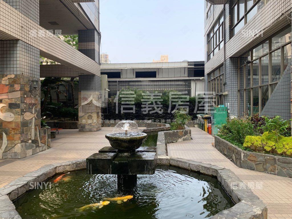 捷運沿線龍觀天下四房車位房屋室內格局與周邊環境