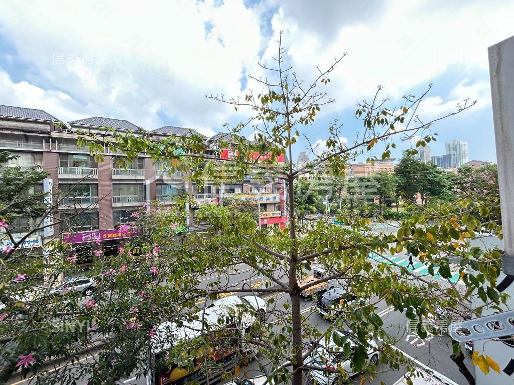 正公益路｜大四房平面車位房屋室內格局與周邊環境