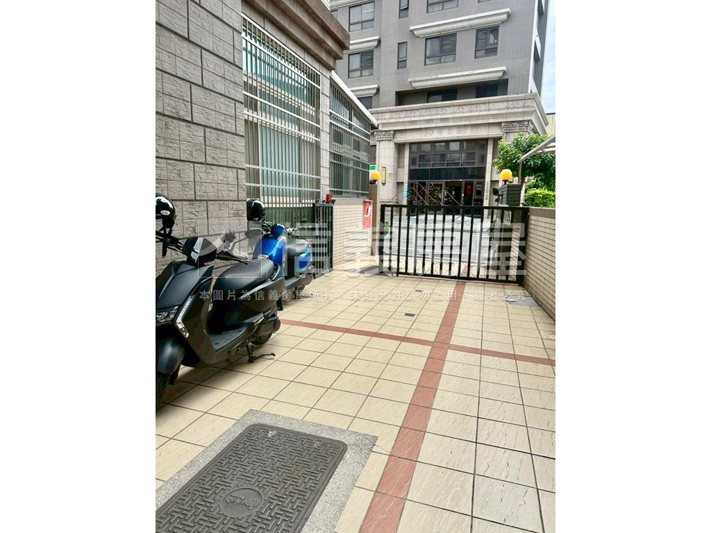 鶯歌尖山★電梯透天房屋室內格局與周邊環境