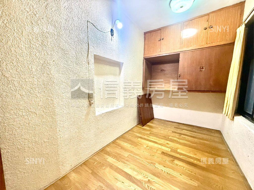 萬大美寓近捷運二樓房屋室內格局與周邊環境