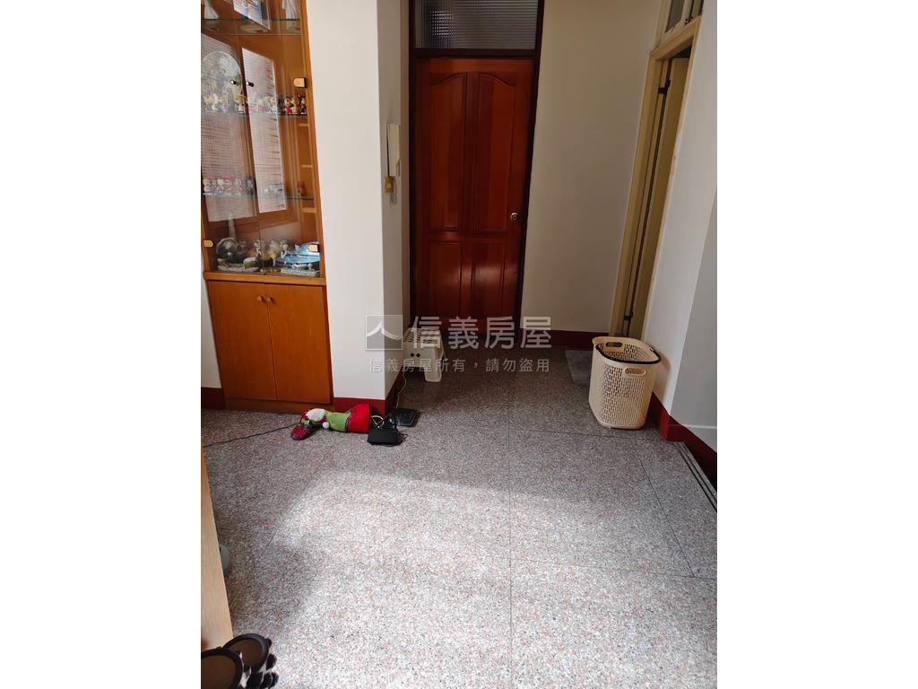 大里精華別墅難得釋出房屋室內格局與周邊環境