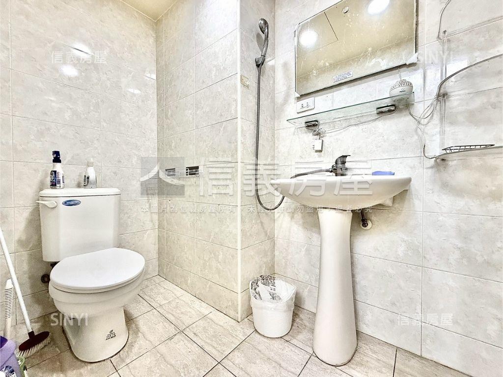 松竹站雙鐵共構採光三房房屋室內格局與周邊環境