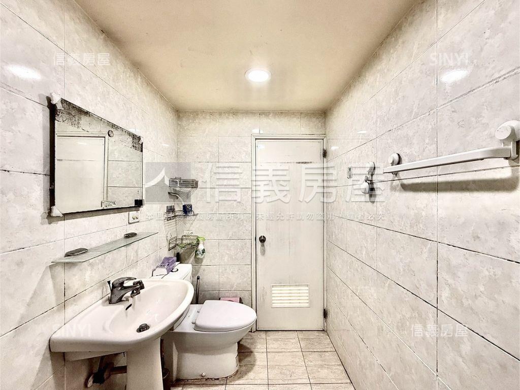 松竹站雙鐵共構採光三房房屋室內格局與周邊環境