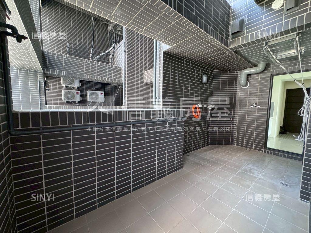 春福年年３房平車房屋室內格局與周邊環境