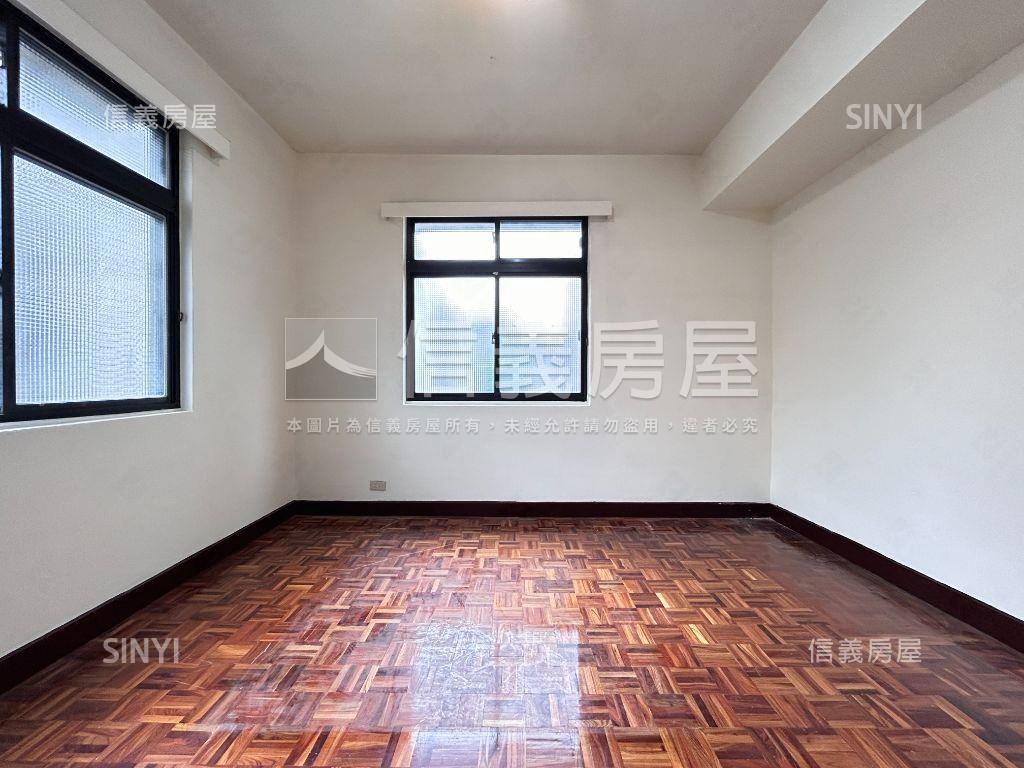 新店中正路活巷三房美公寓房屋室內格局與周邊環境