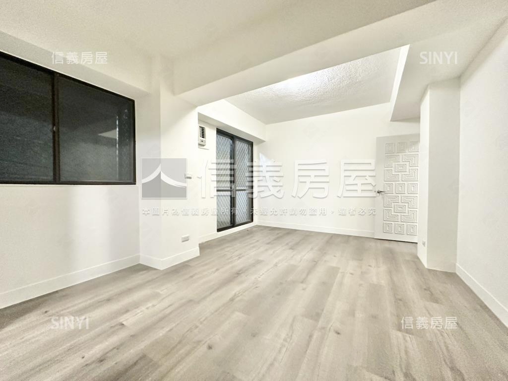 休閒大樓一樓房屋室內格局與周邊環境