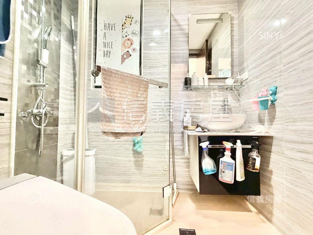 鼎泰鑫鴻精美３房開闊視野房屋室內格局與周邊環境