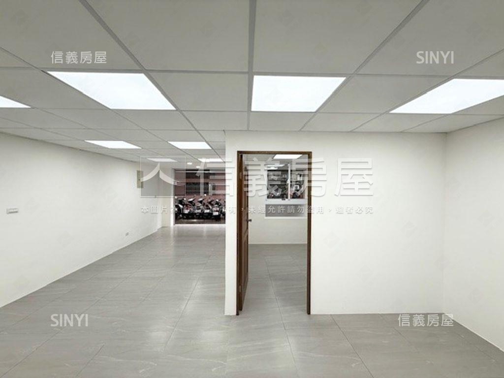 前後臨路面寬角間店面房屋室內格局與周邊環境