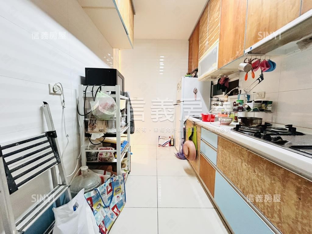 丹鳳商圈．亮麗景觀公寓房屋室內格局與周邊環境