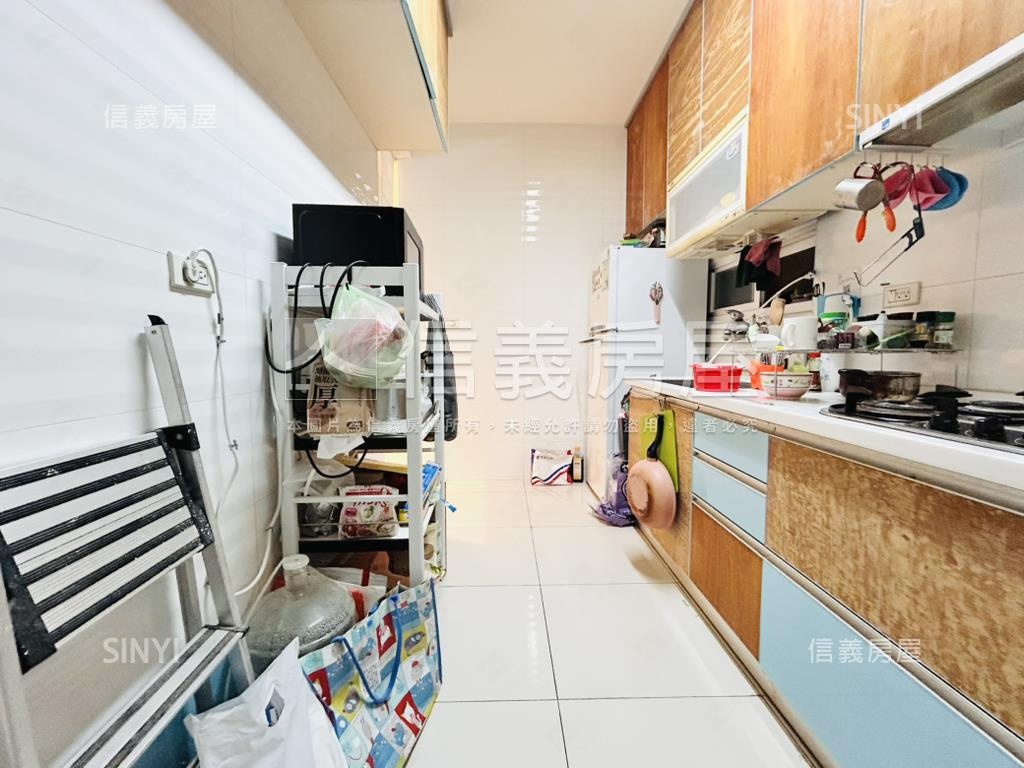 丹鳳商圈．亮麗景觀公寓房屋室內格局與周邊環境