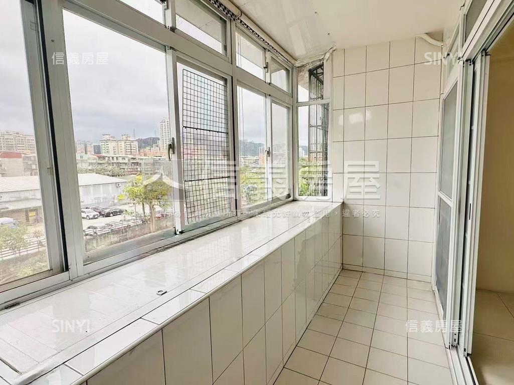 丹鳳商圈．亮麗景觀公寓房屋室內格局與周邊環境