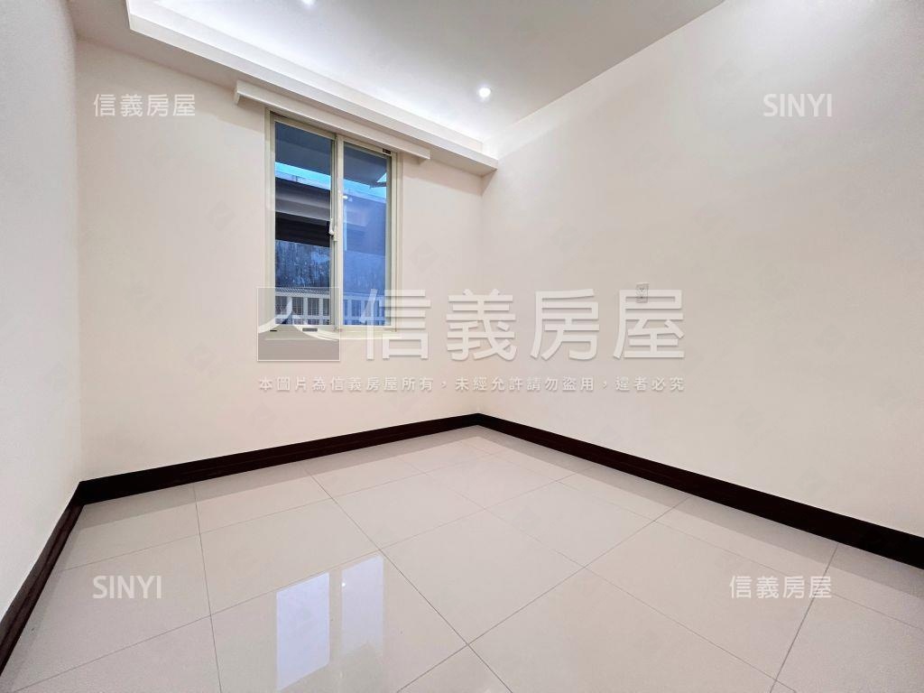 全新的萬安低總公寓房屋室內格局與周邊環境