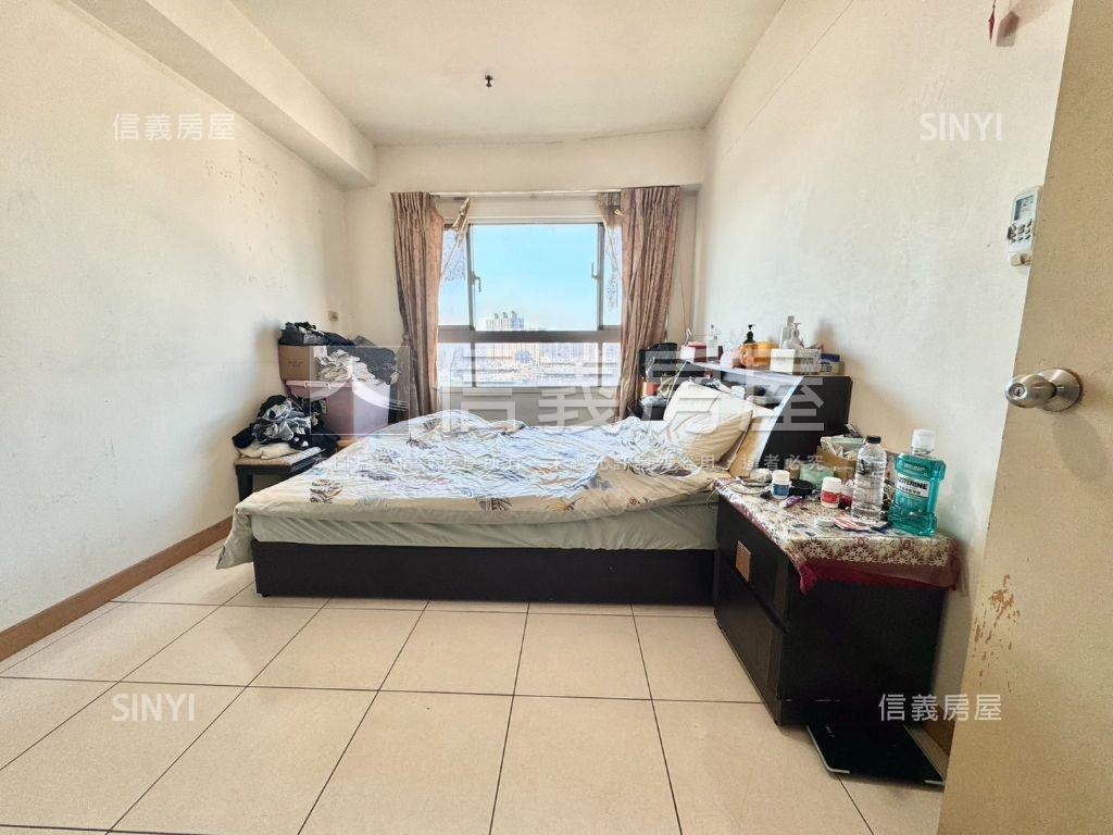 優活高樓景觀方正２房車位房屋室內格局與周邊環境
