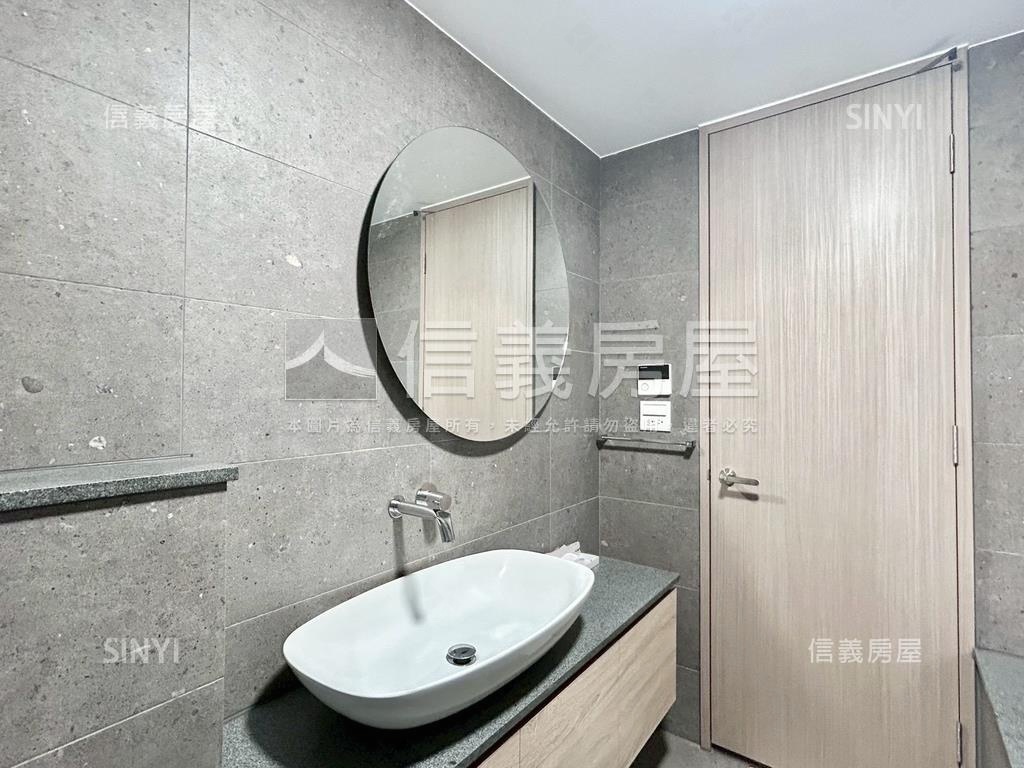 椰林閱建築外棟美三房房屋室內格局與周邊環境