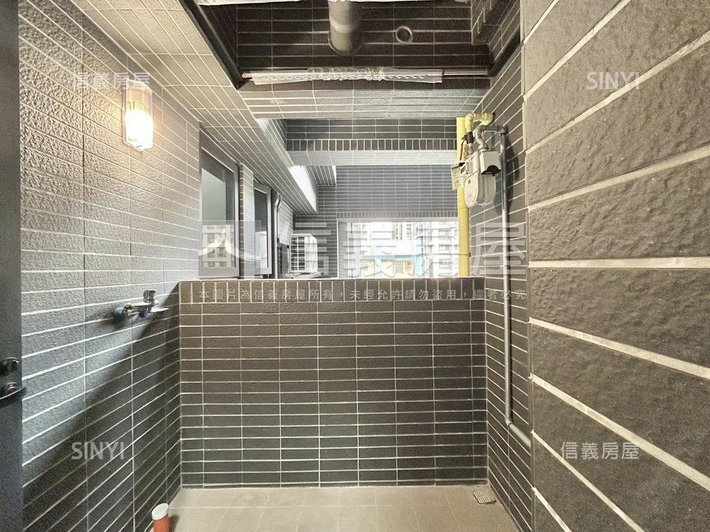 椰林閱建築外棟美三房房屋室內格局與周邊環境