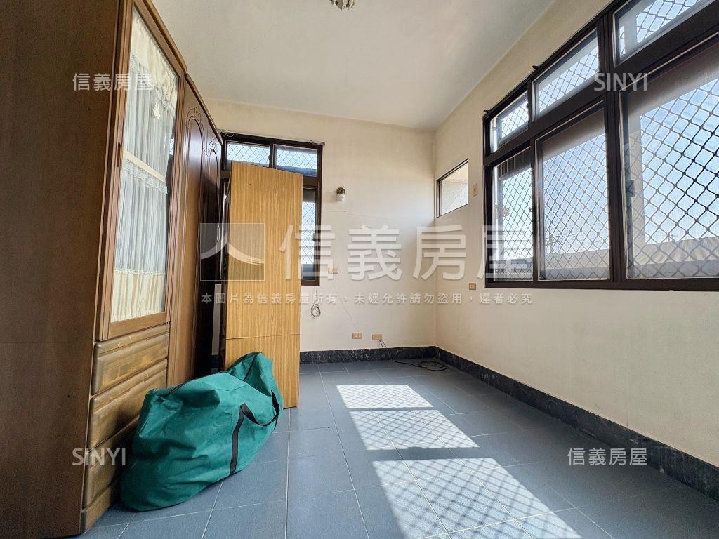 南區明興路透天大面寬地房屋室內格局與周邊環境