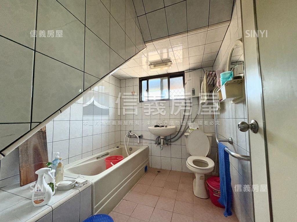 南區明興路透天大面寬地房屋室內格局與周邊環境