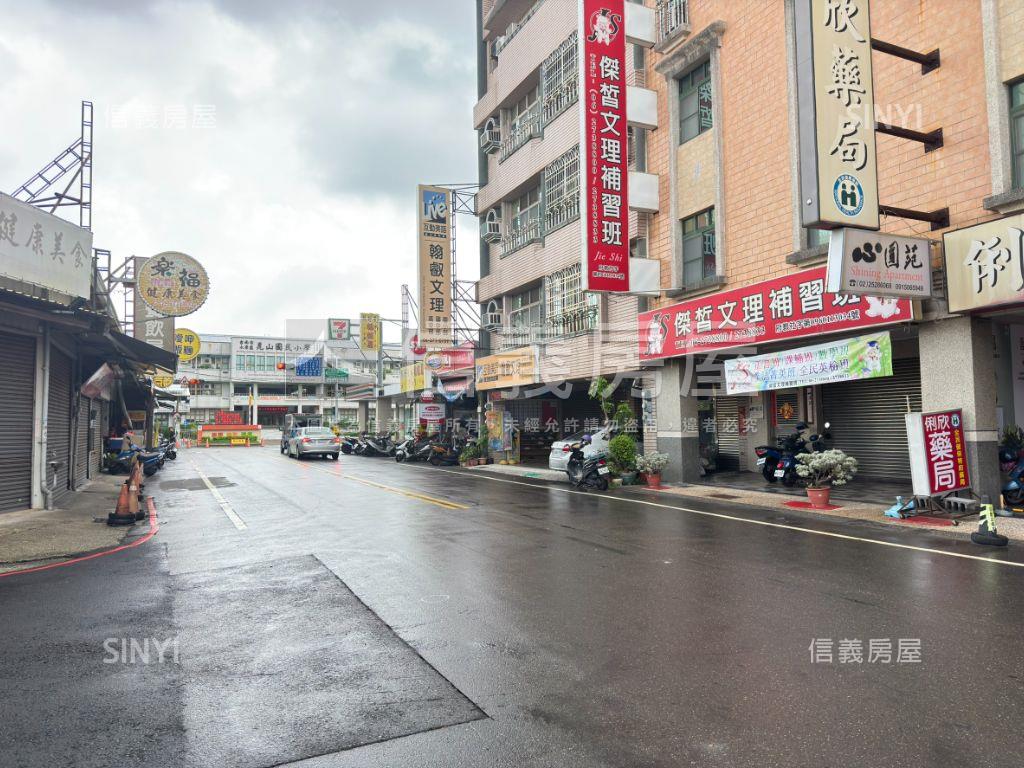 崑山國小旁臨路金店住！！房屋室內格局與周邊環境