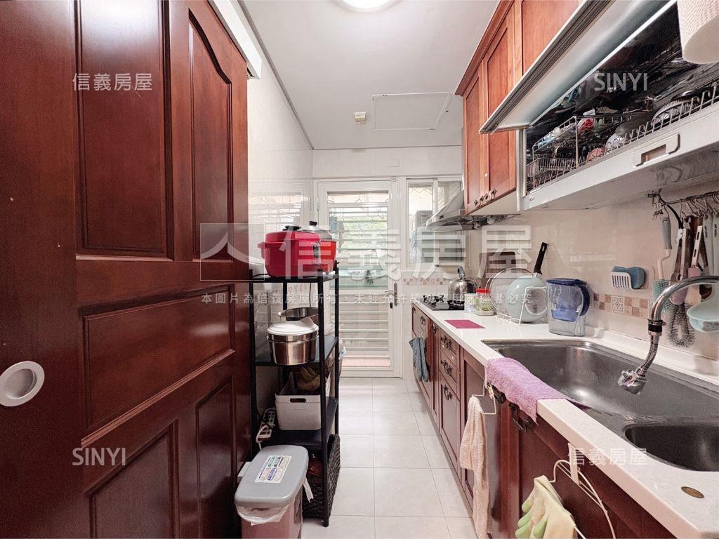 未來政大站邊間三房車位房屋室內格局與周邊環境