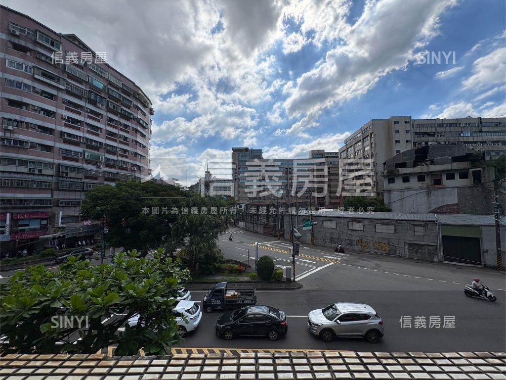 大土持整棟廠辦透天房屋室內格局與周邊環境