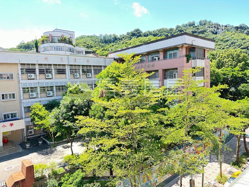景華公園綠地學區好屋房屋室內格局與周邊環境