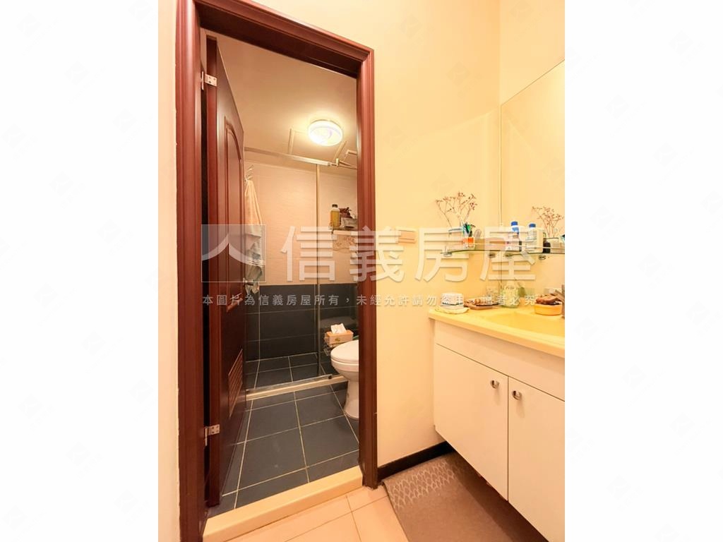 上閤築１房１廳稀有釋出房屋室內格局與周邊環境