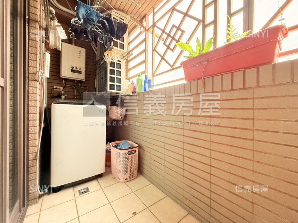 上閤築１房１廳稀有釋出房屋室內格局與周邊環境