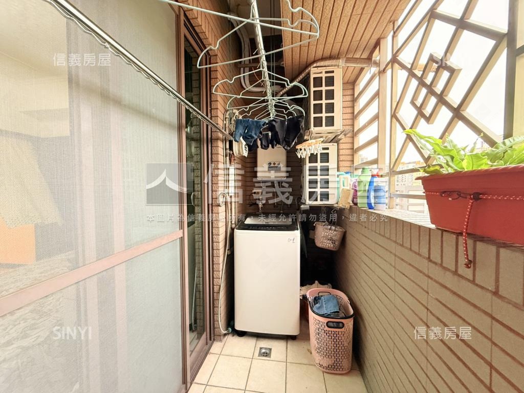 上閤築１房１廳稀有釋出房屋室內格局與周邊環境