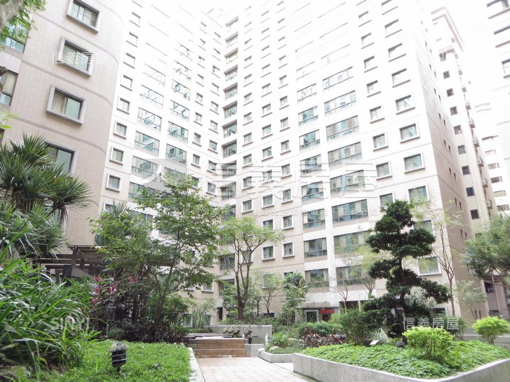 上閤築１房１廳稀有釋出房屋室內格局與周邊環境