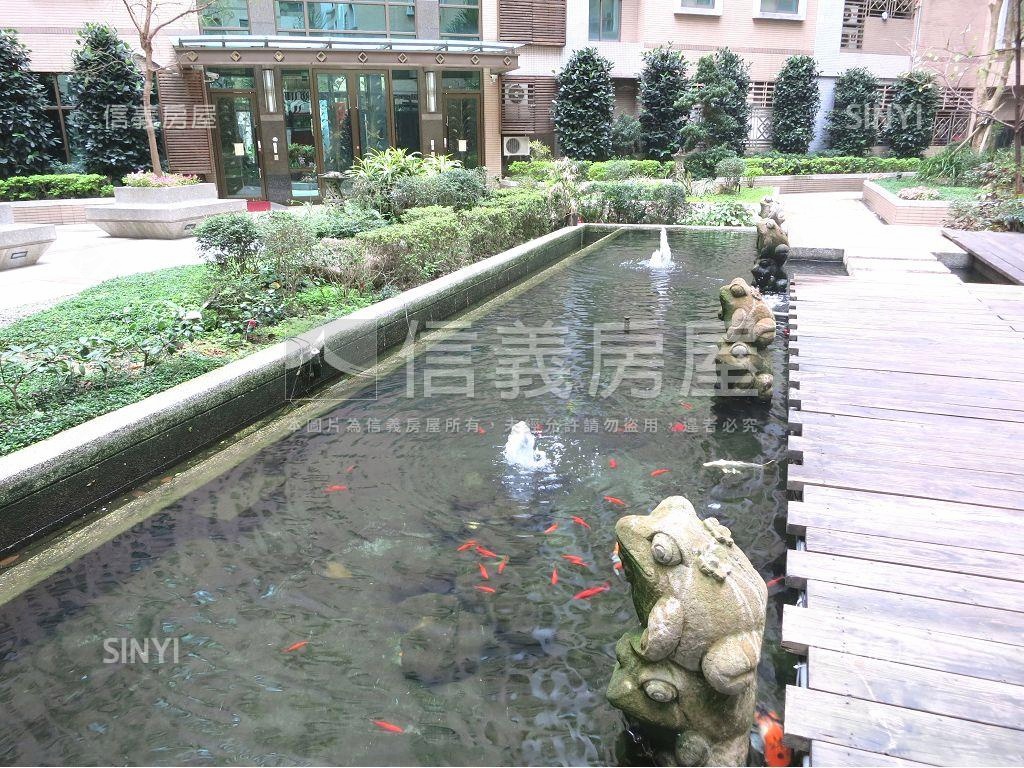 上閤築１房１廳稀有釋出房屋室內格局與周邊環境