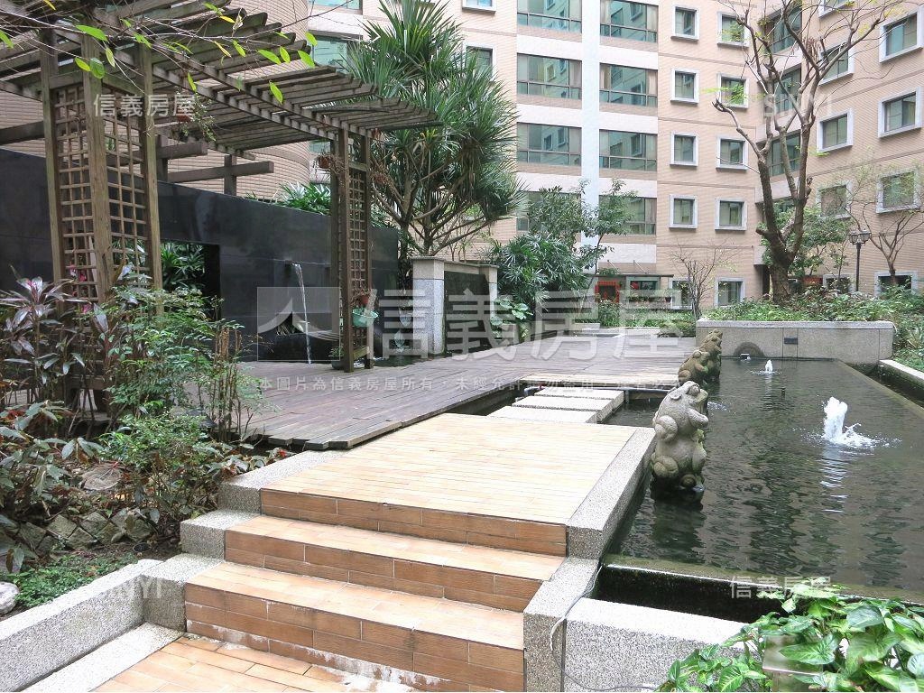 上閤築１房１廳稀有釋出房屋室內格局與周邊環境