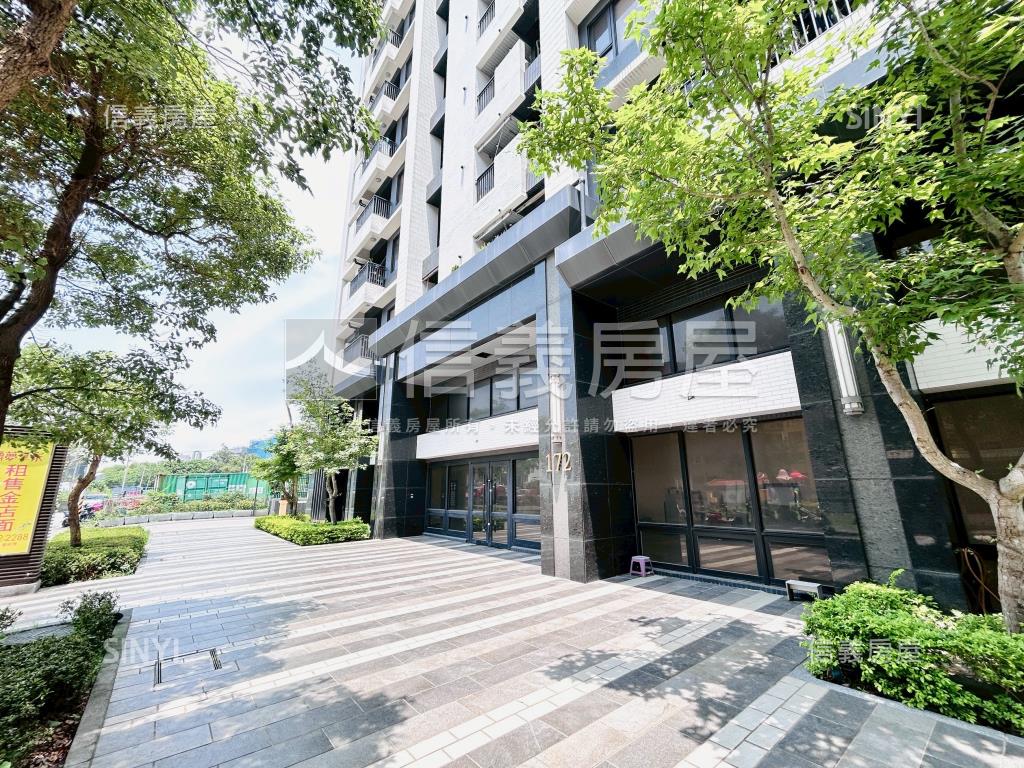 名軒夢享家約２５米寬店面房屋室內格局與周邊環境